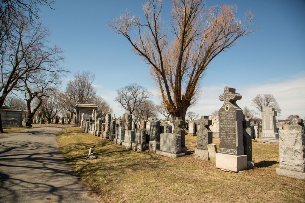 Headstone Decorations Auburn NY 13021